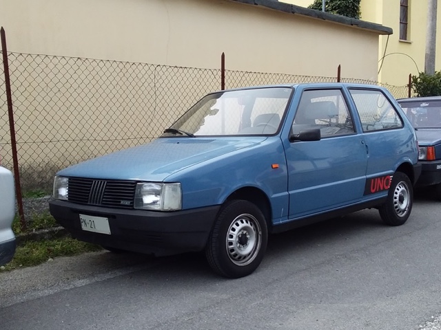 www.targhenere.net/gallery2/wp-content/uploads/2026/03/fiat_uno_45_fire_1985_2.jpg