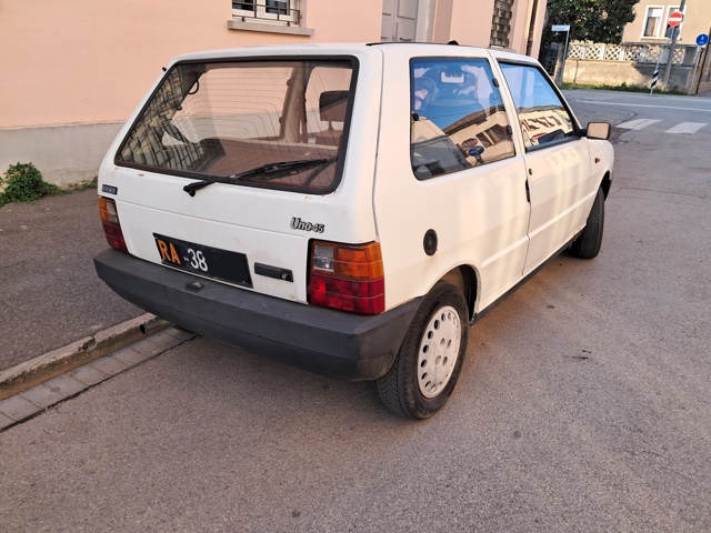 www.targhenere.net/gallery2/wp-content/uploads/2026/03/fiat_uno_retro_oinotna_tn76648.jpg