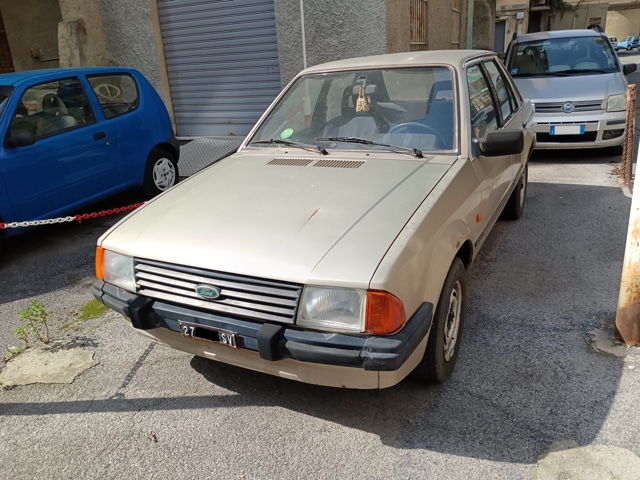 www.targhenere.net/gallery2/wp-content/uploads/2026/03/ford_escort_gl_mar26_front.jpg