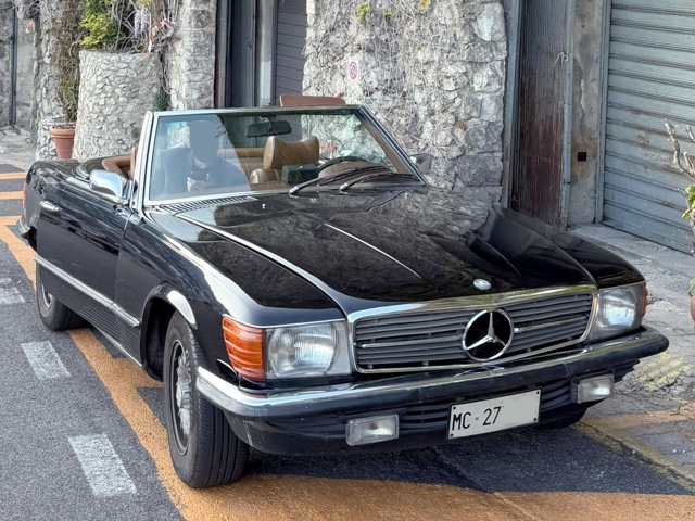 www.targhenere.net/gallery2/wp-content/uploads/2026/03/mercedes_350_sl_r107_2.jpg