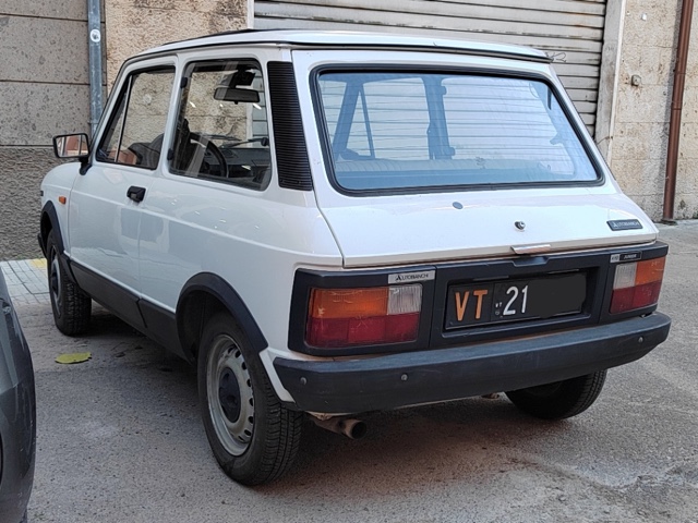www.targhenere.net/gallery2/wp-content/uploads/2026/04/autobianchi_a112_vt21.jpg