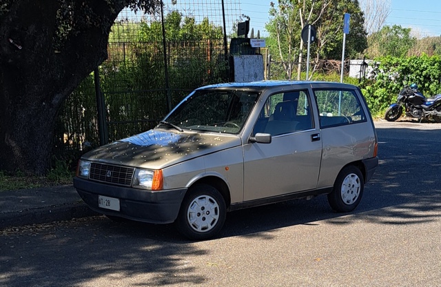 www.targhenere.net/gallery2/wp-content/uploads/2026/04/autobianchi_y10_argiuliasuper_tn87228.jpg