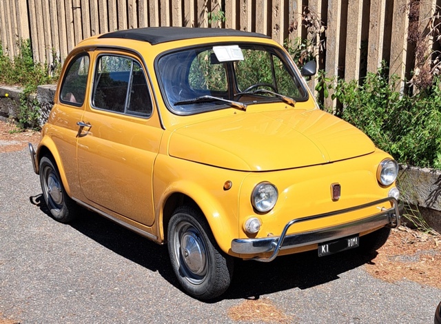 www.targhenere.net/gallery2/wp-content/uploads/2026/04/fiat_500_gialla_2.jpg