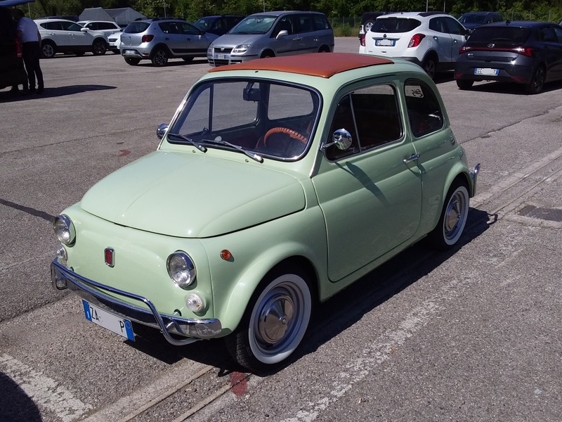 www.targhenere.net/gallery2/wp-content/uploads/2026/04/fiat_500_l_nc_za_2.jpg