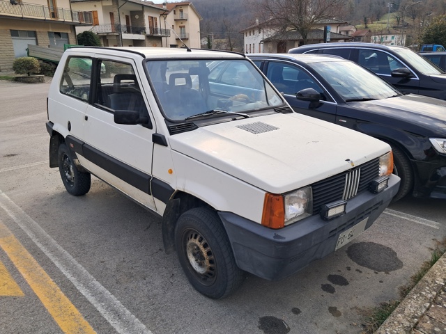 www.targhenere.net/gallery2/wp-content/uploads/2026/04/fiat_panda_fronte.jpg