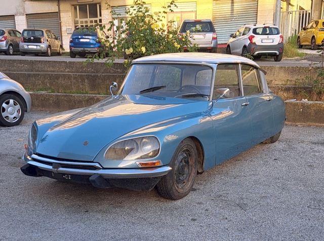www.targhenere.net/gallery2/wp-content/uploads/2026/06/citroen_ds_2_1.jpg