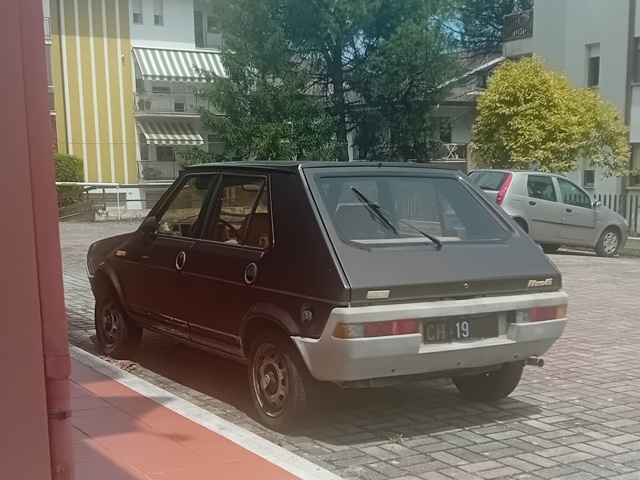 www.targhenere.net/gallery2/wp-content/uploads/2026/06/fiat_ritmo_i_5p_65_targa_oro_1981_tonymura_tn8470.jpg