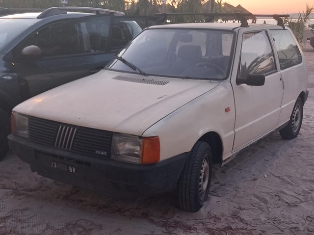 www.targhenere.net/gallery2/wp-content/uploads/2026/06/fiat_uno_br23.jpg
