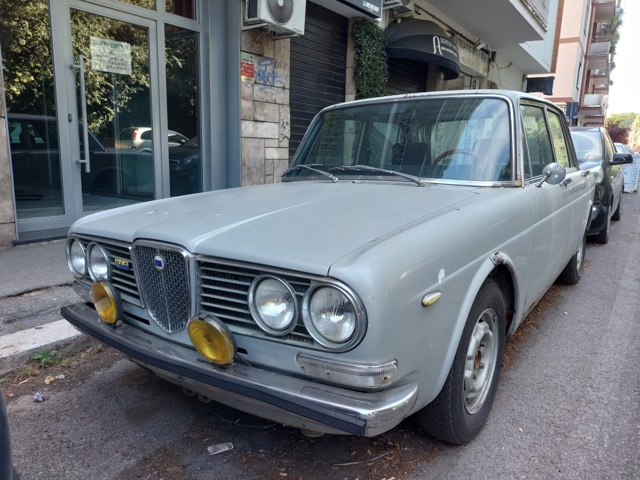 www.targhenere.net/gallery2/wp-content/uploads/2026/06/lancia2000_bue_tn86107_02.jpg