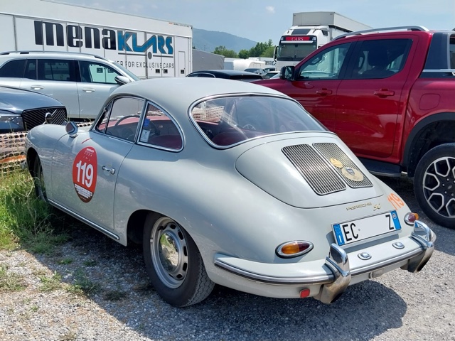 www.targhenere.net/gallery2/wp-content/uploads/2026/06/porsche356_markino_tn34366_01.jpg