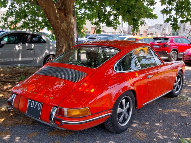 www.targhenere.net/gallery2/wp-content/uploads/2026/06/porsche911_markino_tn46744_01.jpg