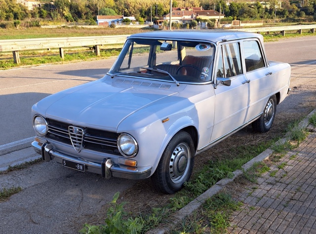www.targhenere.net/gallery2/wp-content/uploads/2026/07/alfa_romeo_giulia_2.jpg