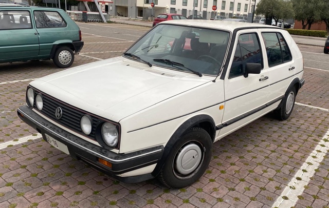 www.targhenere.net/gallery2/wp-content/uploads/2026/07/anteriore_vw_golf_go_enricovale_tn88655.jpg