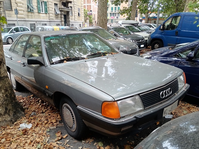 www.targhenere.net/gallery2/wp-content/uploads/2026/07/audi_100_lug26_front_blowup_tn37111.jpg