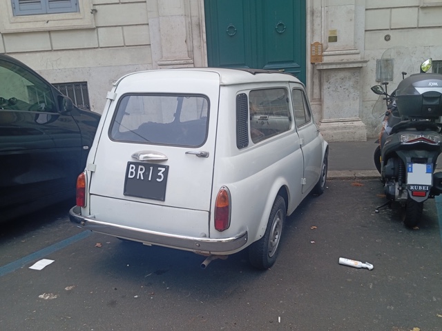 www.targhenere.net/gallery2/wp-content/uploads/2026/07/autobianchi_giardiniera_75_strabuzov_tn24407.jpg
