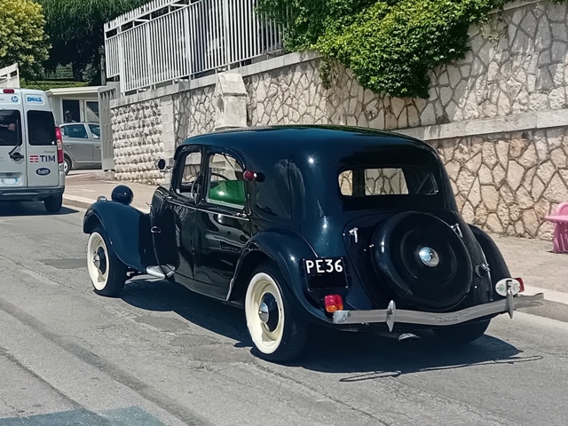 www.targhenere.net/gallery2/wp-content/uploads/2026/07/citroen_traction_avant_11_b_tonymura_tn79688.jpg