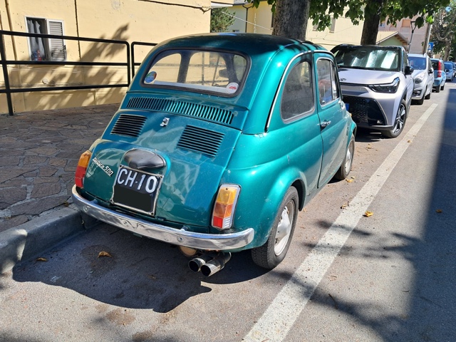 www.targhenere.net/gallery2/wp-content/uploads/2026/07/fiat_500_retro_oinotna_tn74437.jpg