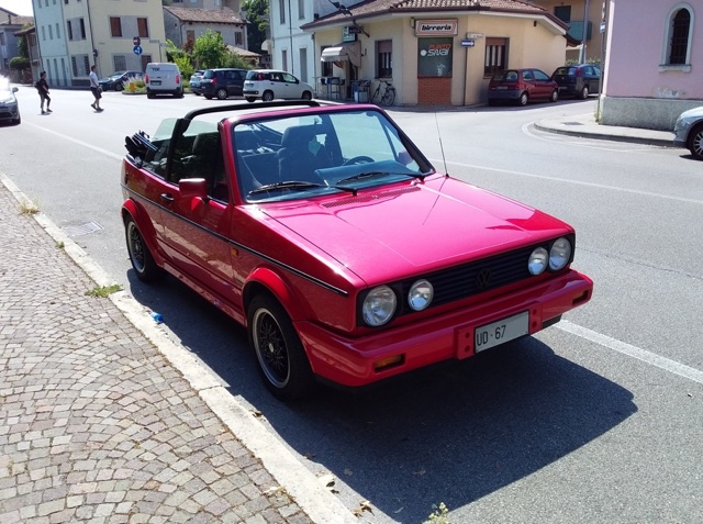 www.targhenere.net/gallery2/wp-content/uploads/2026/07/volkswagen_golf_cabriolet_16_1991_2.jpg