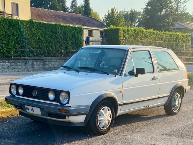 www.targhenere.net/gallery2/wp-content/uploads/2026/07/vw_golf_gl3p_bn18_foto2_teoperry_tn69960.jpg