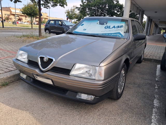 www.targhenere.net/gallery2/wp-content/uploads/2026/08/alfa_romeo_164_fronte.jpg