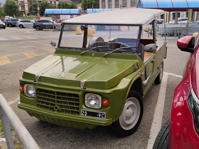 www.targhenere.net/gallery2/wp-content/uploads/2026/08/citroen-mehari-2.jpg