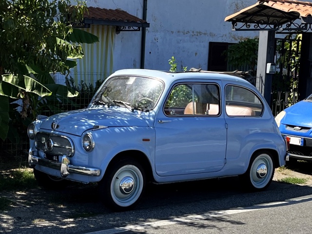 www.targhenere.net/gallery2/wp-content/uploads/2026/08/fiat600-al30_devisdl_tn37421.jpg