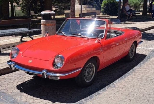 www.targhenere.net/gallery2/wp-content/uploads/2026/08/fiat_850_spider_2.jpg