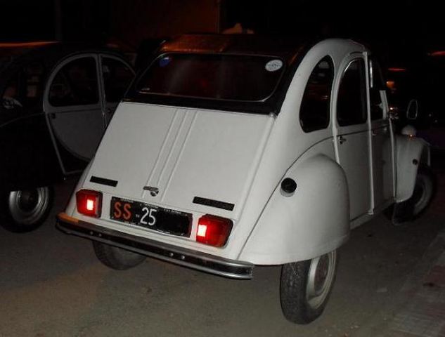 www.targhenere.net/images/001/2cv6spectotal84t2_zpslfbj8knp.jpg