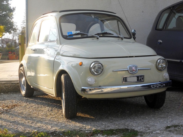 www.targhenere.net/images/001/copia_di_fiat_500f_69_ant_ap_tn19752_zpsmhkszfsw.jpg