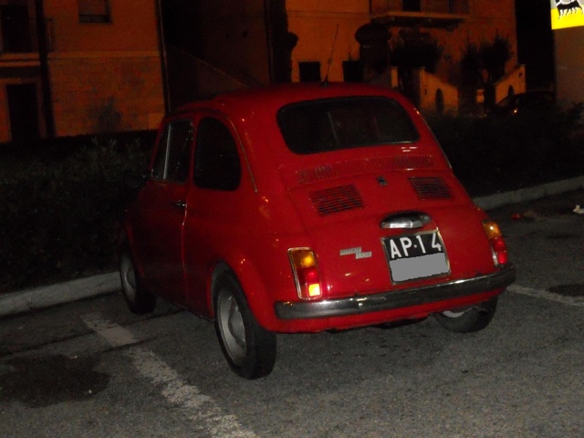 www.targhenere.net/images/001/copia_di_fiat_500r_74_ap_tn26732_zpsefd28659.jpg