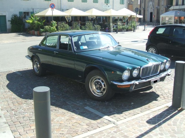 www.targhenere.net/images/001/jaguar_xj_42_1980_2_deltago_tn26727_zpsvibpz4zn.jpg