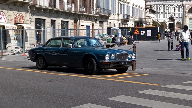 www.targhenere.net/images/001/jaguar_xj_42_del_5-7-78_02_guerfranc76_tn18012_zpsxi3cjxm3.jpg