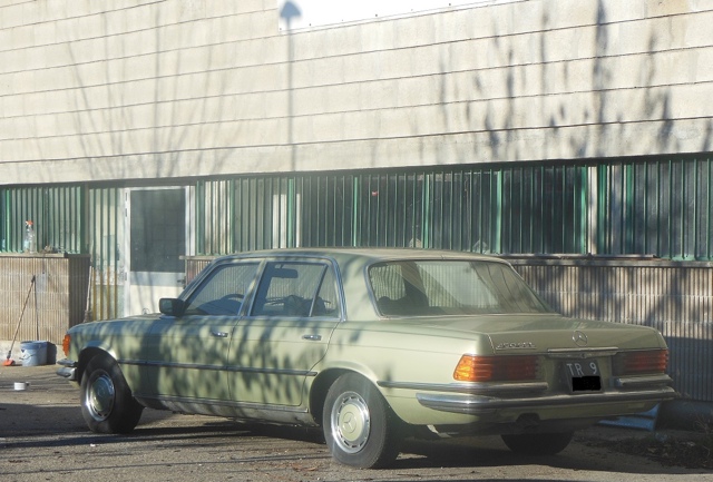 www.targhenere.net/images/001/mercedes-benz_w116_450_sel_tr-9_73_paccia_tn11528_zps95b2c419.jpg