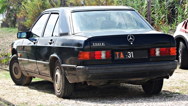 www.targhenere.net/images/001/mercedes_190e_1984_inviata_andreazon_tn14389_zps5d1f9541.jpg
