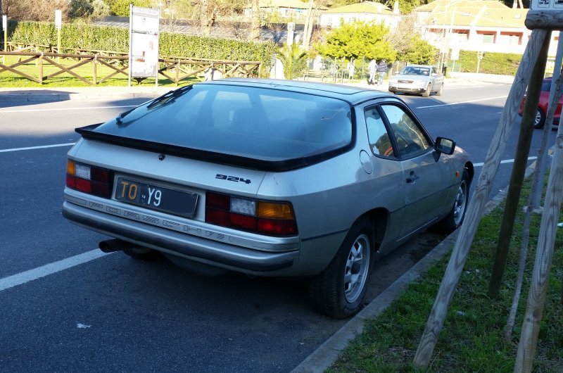 www.targhenere.net/images/001/porsche_924_1983_biohazard_tn24357_zpslwfanp79.jpg