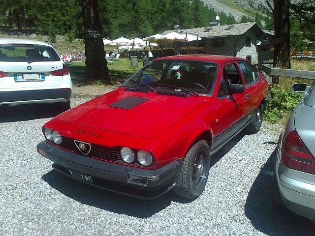 www.targhenere.net/images/002/alfa_romeo_gtv6_25_1983_1_alfa33_tn20395_zpsxhnjbktn.jpg