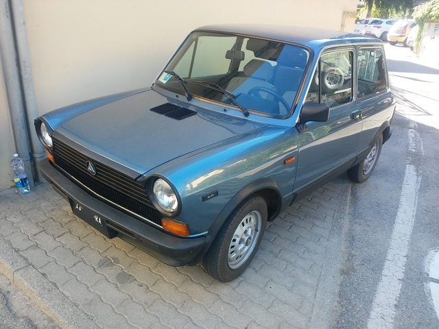 www.targhenere.net/images/002/autobianchi_a112_-_ra_33_-_fronte_zps5vmh6u1y.jpg