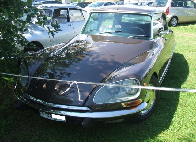 www.targhenere.net/images/002/citroen_ds_23_injection_electronique_pallas1974_pe_256074_2_zpsn7wswy8s.jpg