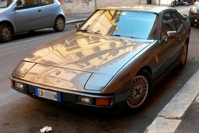 www.targhenere.net/images/002/copia_di_porsche_944_82_targhe2002_ant_zpscr7c9hhr.jpg