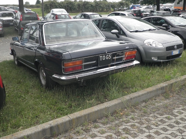 www.targhenere.net/images/002/fiat130_321972_zpsptpm3uhr.jpg