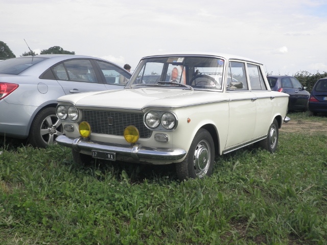www.targhenere.net/images/002/fiat_1300_1962_1_zpsvatpwzph.jpg