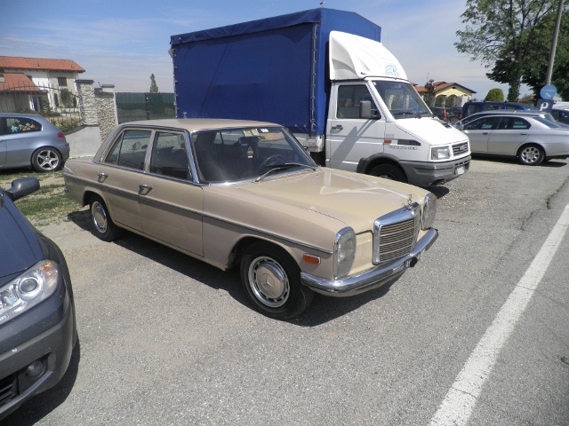 www.targhenere.net/images/002/mercedes200d_w115_1_zpsxwfnvynl.jpg