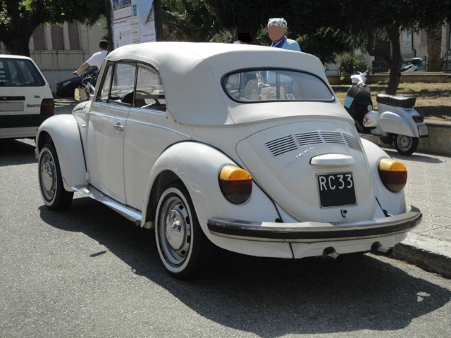 www.targhenere.net/images/002/vw_maggiolone_1303cabrio_1200_lug76_targa86_etilico_tn10218_zps5oysyydp.jpg