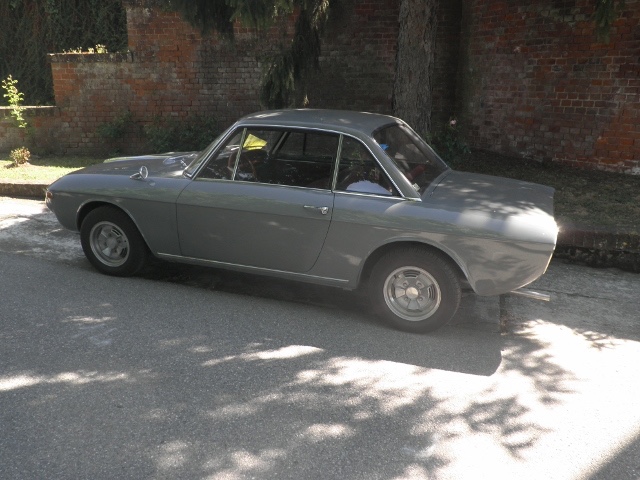 www.targhenere.net/images/003/lancia_fulvia_12_1966_640x480_1_zps6veinac2.jpg
