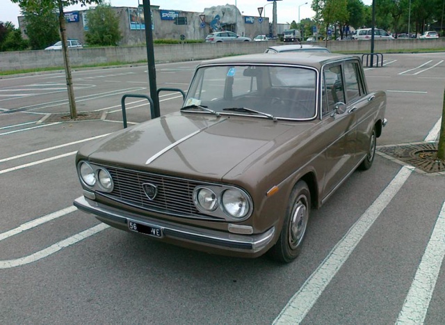 www.targhenere.net/images/003/lancia_fulvia_1300_1972_ve_56_2_deltago_tn28378_zpsuuk2qkaw.jpg