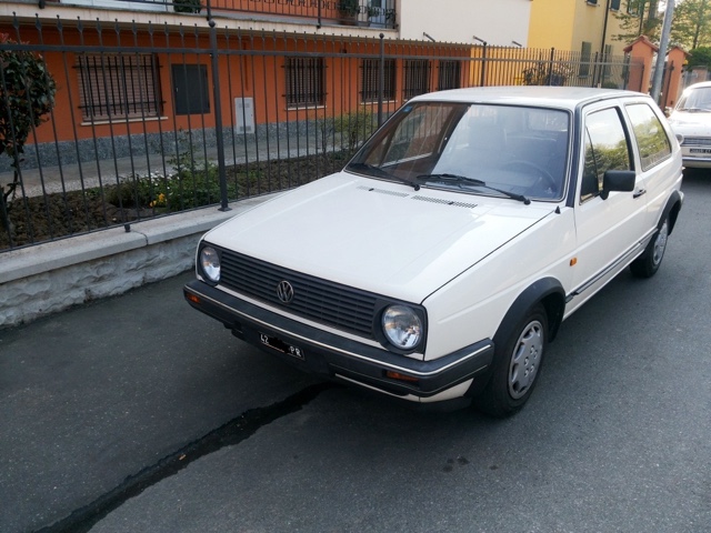 www.targhenere.net/images/003/vw_golf_ii_anno_1984_b_zps1qbvbhtt.jpg