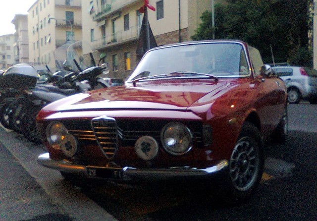 www.targhenere.net/images/004/_alfa_romeo_giulia_gtc_1600_targa_fi29_anno_1965_2_zpsefqnzoow.jpg