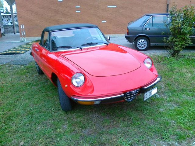 www.targhenere.net/images/004/alfa_romeo_spider_1600_2_zpsfnyeckbl.jpg