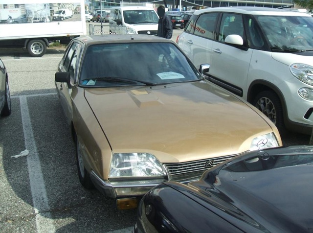 www.targhenere.net/images/004/citroen_cx_2400_gti_2_zpseewoj5pz.jpg