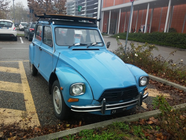 www.targhenere.net/images/004/citroen_dyane_-_ra_29_-_fronte_oinotna_tn9526_zpswm4k2i8v.jpg